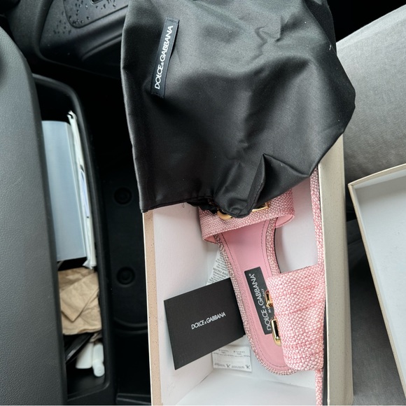 Dolce and Gabbana light pink slides - Picture 7 of 8